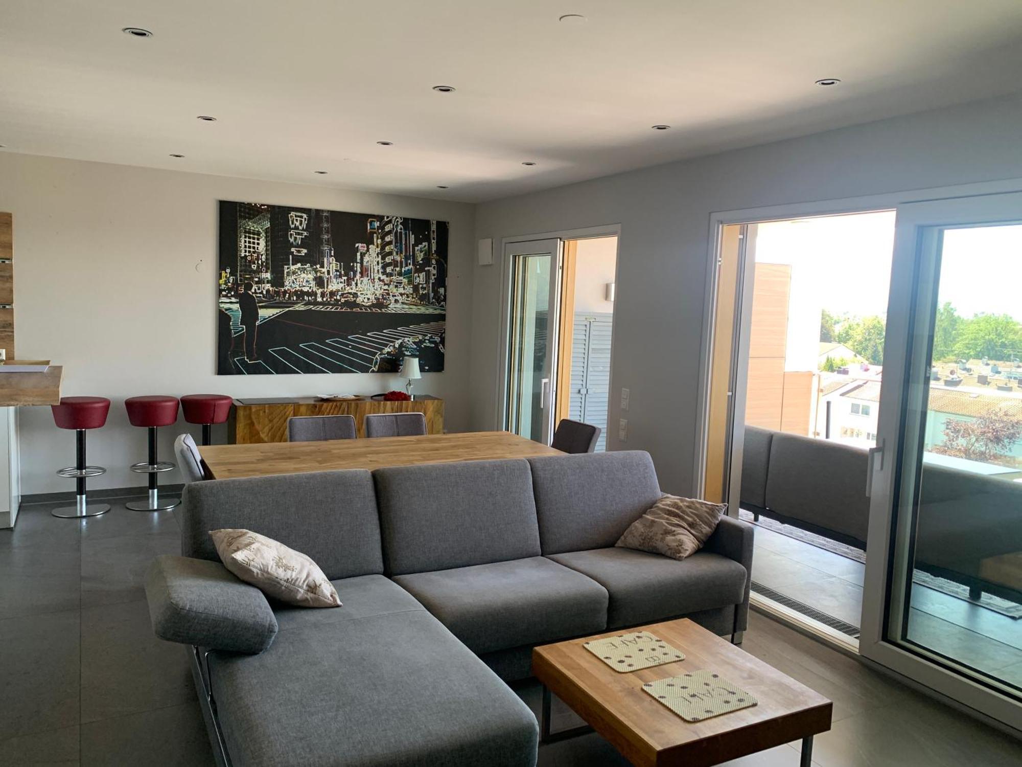 Penthouse Apartment Mit Alpenblick Friedrichshafen Ngoại thất bức ảnh