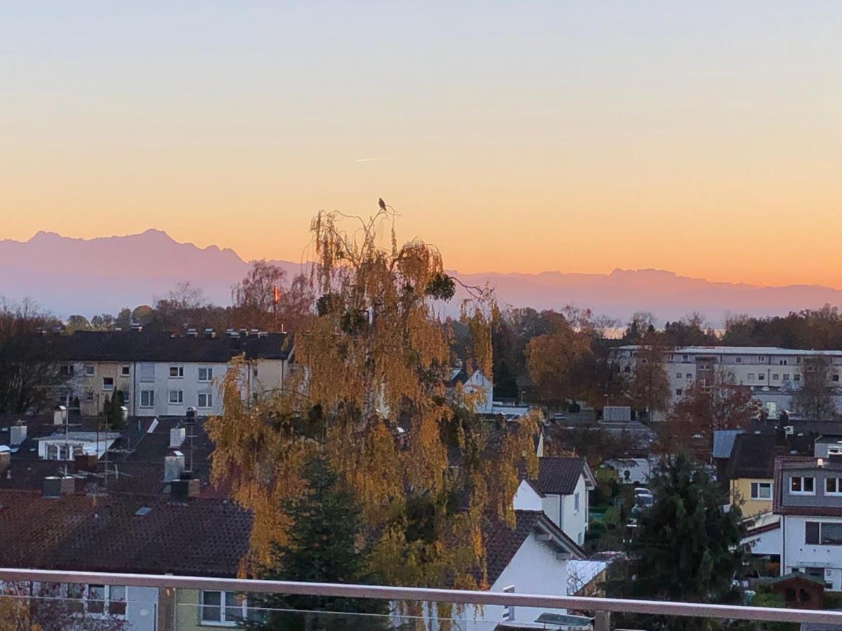Penthouse Apartment Mit Alpenblick Friedrichshafen Ngoại thất bức ảnh