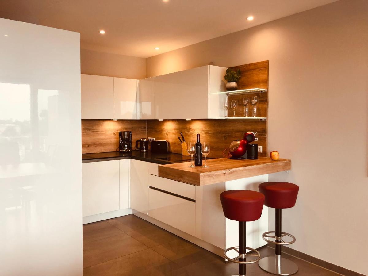 Penthouse Apartment Mit Alpenblick Friedrichshafen Ngoại thất bức ảnh