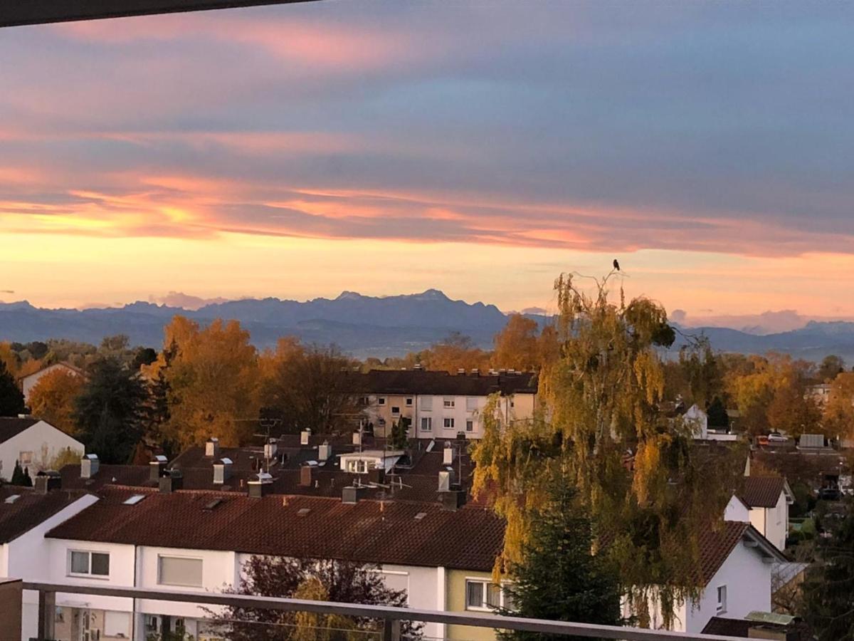 Penthouse Apartment Mit Alpenblick Friedrichshafen Ngoại thất bức ảnh