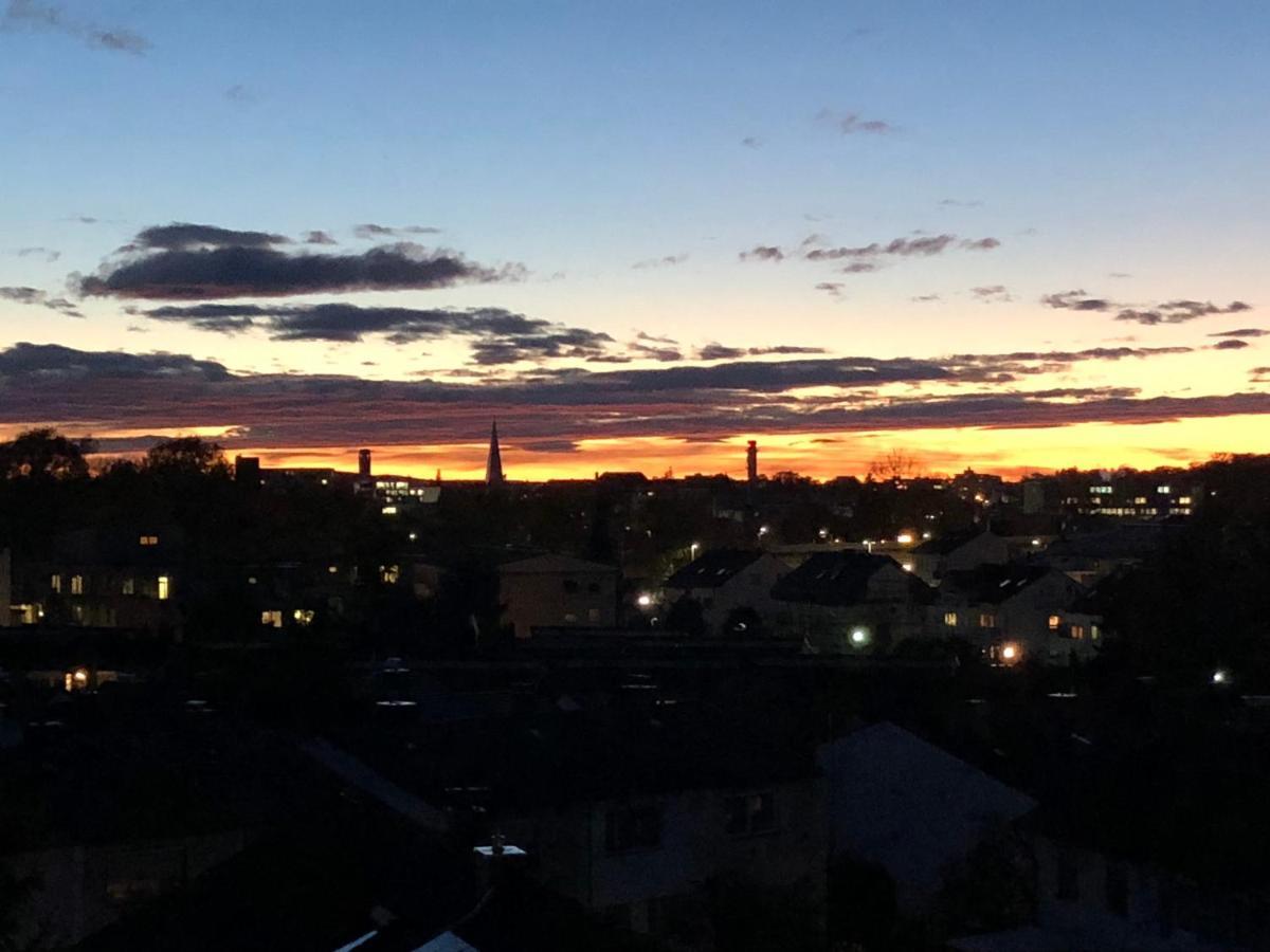 Penthouse Apartment Mit Alpenblick Friedrichshafen Ngoại thất bức ảnh