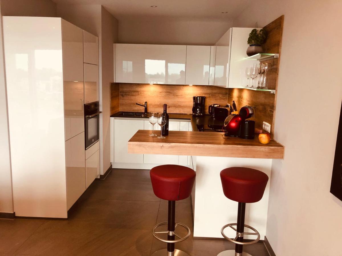 Penthouse Apartment Mit Alpenblick Friedrichshafen Ngoại thất bức ảnh